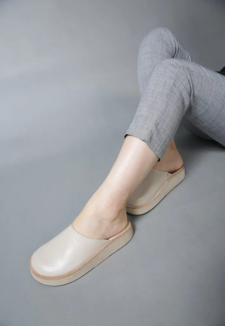 Givens Flatform Slip-On